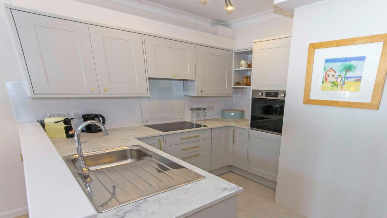Clifton Court Apt 16 With Indoor Heated Pool & Sea Views Croyde Kültér fotó