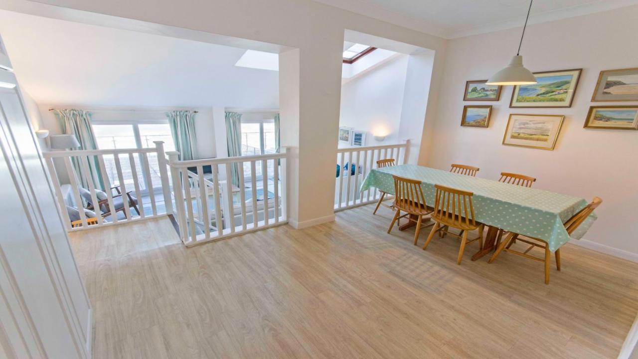 Clifton Court Apt 16 With Indoor Heated Pool & Sea Views Croyde Kültér fotó
